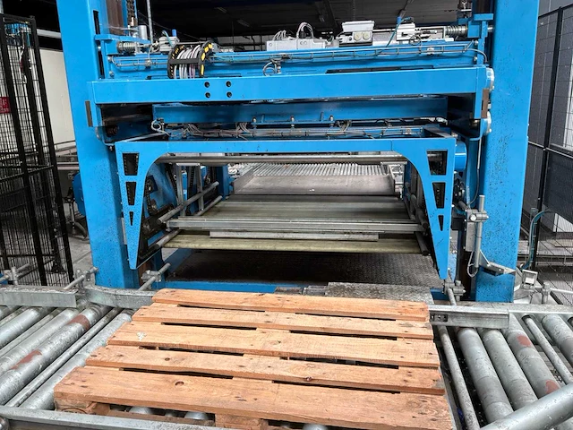 2004 berchi group genius palletiseerinstallatie met stapelfunctie - afbeelding 23 van  24