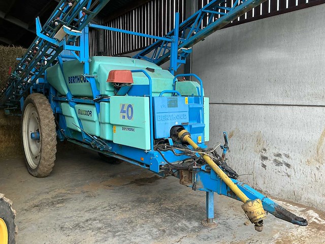 2004 berthoud maxe40ax53 veldspuit veldspuit - afbeelding 1 van  52