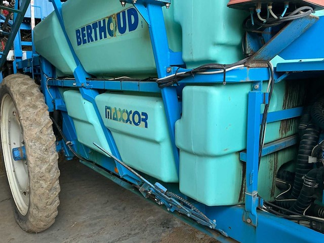 2004 berthoud maxe40ax53 veldspuit veldspuit - afbeelding 27 van  52