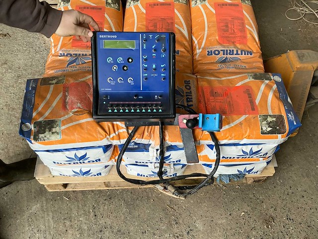 2004 berthoud maxe40ax53 veldspuit veldspuit - afbeelding 48 van  52