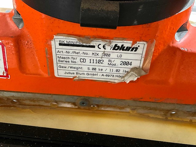 2004 blum minipress mzk 1000 + mobiele werktafel - afbeelding 6 van  10