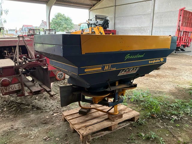 2004 bogballe m1 trend 1000 meststofverspreider - afbeelding 7 van  8