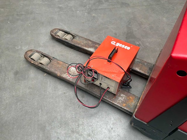 2004 bt lwe180 elektrische palletwagen - afbeelding 11 van  12