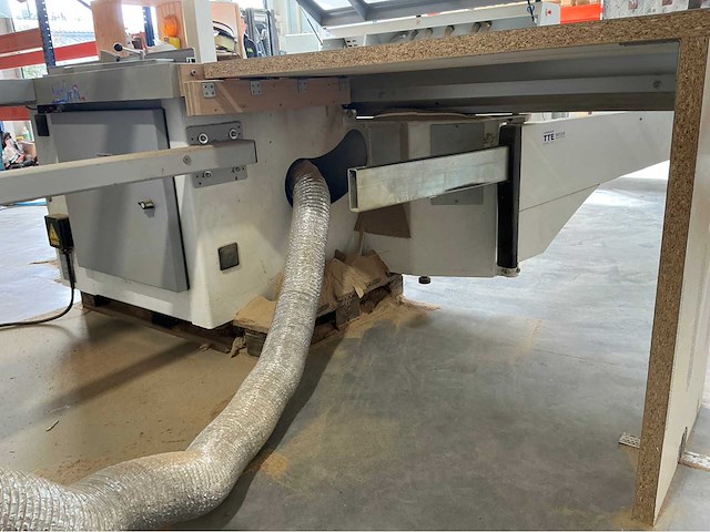 2004 casolin astra dgi paneelcirkelzaagmachine - afbeelding 21 van  28