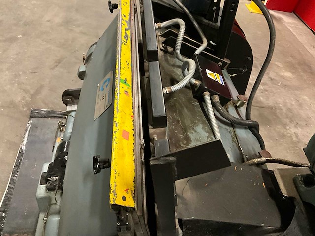 2004 crosland vk twg 278 mechanische pers voor plastic en karton - afbeelding 3 van  27