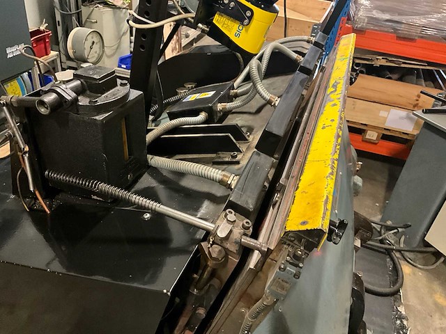 2004 crosland vk twg 278 mechanische pers voor plastic en karton - afbeelding 9 van  27