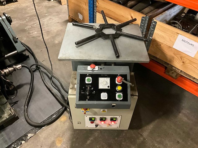 2004 crosland vk twg 278 mechanische pers voor plastic en karton - afbeelding 11 van  27