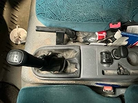 2004 daf lf45 vrachtwagen met transportrekken voor glas, ramen en deuren - afbeelding 8 van  32