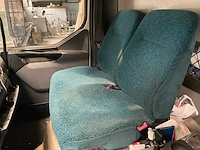 2004 daf lf45 vrachtwagen met transportrekken voor glas, ramen en deuren - afbeelding 31 van  32