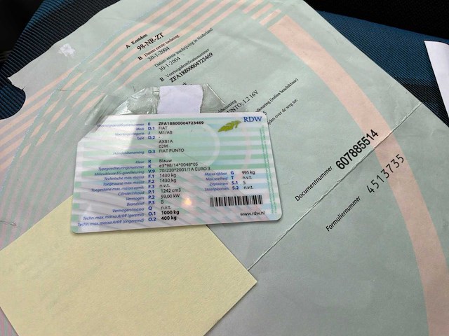 2004 fiat punto personenauto - afbeelding 11 van  21