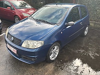 2004 fiat punto personenauto - afbeelding 1 van  21