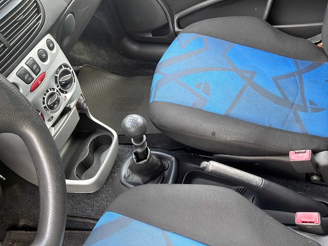 2004 fiat punto personenauto - afbeelding 12 van  19