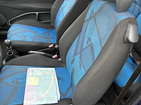 2004 fiat punto personenauto - afbeelding 9 van  19