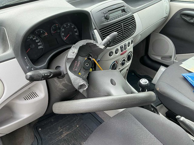 2004 fiat punto - afbeelding 4 van  19