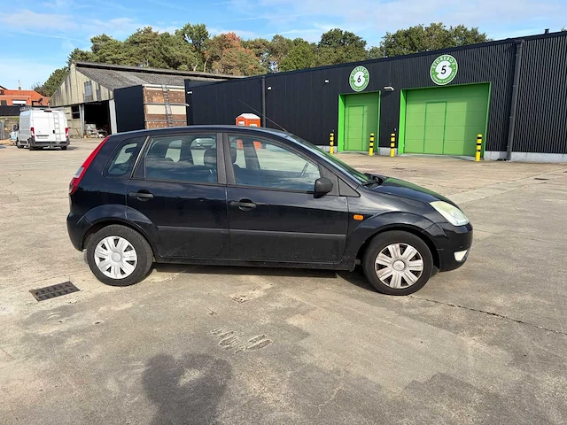2004 ford fiesta 1.3 personenauto - afbeelding 23 van  34