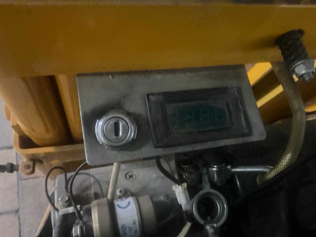 2004 hub-lift semi electric stapelaar (te herstellen!) - afbeelding 6 van  7