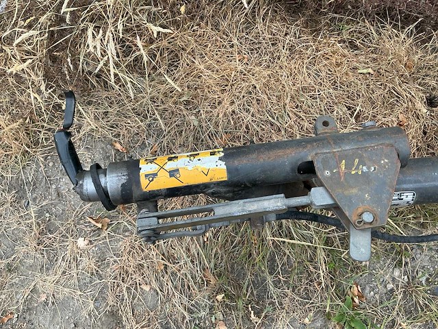 2004 kaeser m38 getrokken schroefcompressor met stroomgroep - afbeelding 2 van  17