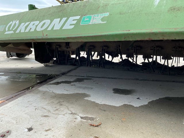 2004 krone easycut 320 cv schijvenmaaier met kneuzer en breedspreider - afbeelding 2 van  15