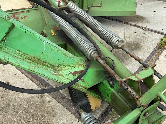 2004 krone easycut 320 cv schijvenmaaier met kneuzer en breedspreider - afbeelding 7 van  15