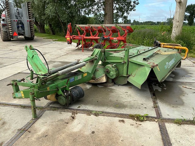 2004 krone easycut 320 cv schijvenmaaier met kneuzer en breedspreider - afbeelding 11 van  15