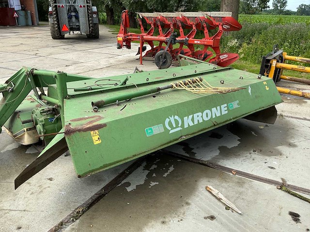 2004 krone easycut 320 cv schijvenmaaier met kneuzer en breedspreider - afbeelding 13 van  15