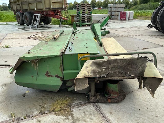 2004 krone easycut 320 cv schijvenmaaier met kneuzer en breedspreider - afbeelding 15 van  15