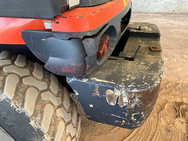 2004 kubota r520nh wiellader - afbeelding 2 van  6