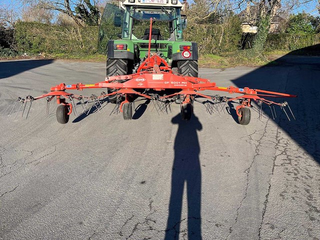 2004 kuhn gf 5001 mh digidrive tedder - afbeelding 1 van  7
