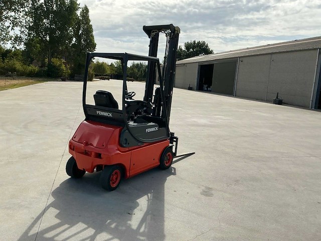 2004 linde e16p-02 vorkheftruck met vernieuwde accu - afbeelding 2 van  8