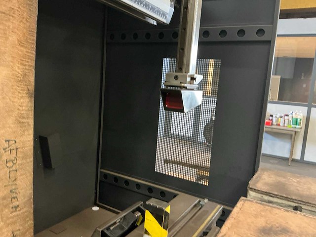 2004 lvd ppeb 320/40 cnc hydraulische kantbank - afbeelding 10 van  13