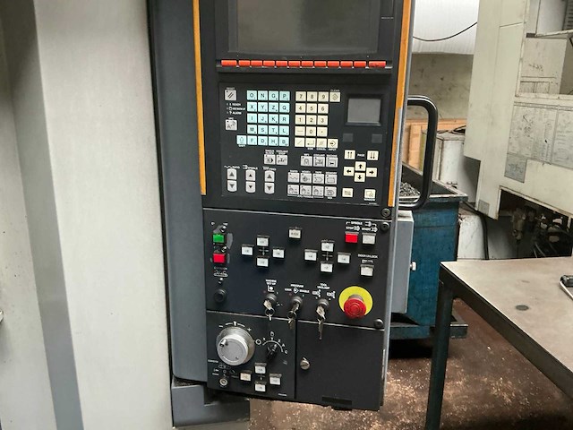 2004 mazak variaxis 500-5x 5-assige cnc verticaal bewerkingscentrum - afbeelding 7 van  8