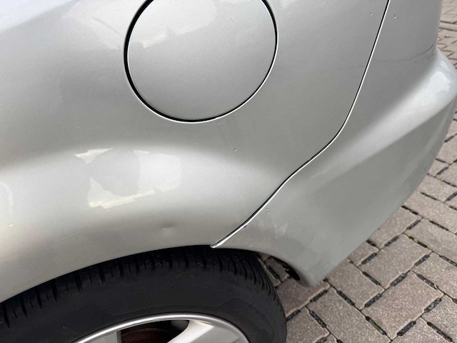 2004 mazda 6 personenauto - afbeelding 14 van  26