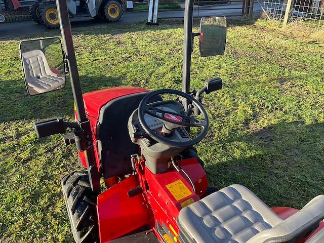 2004 mccormick g30r - minitractor - afbeelding 8 van  26