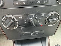 2004 mercedes a200 - airco - benzine - goed onderhouden - afbeelding 24 van  55