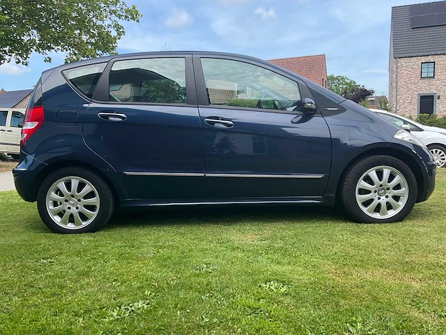 2004 mercedes a200 - airco - benzine - goed onderhouden - afbeelding 52 van  55