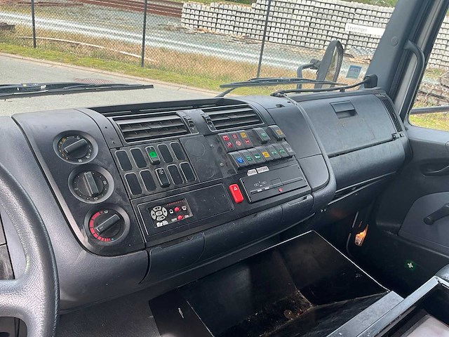 2004 mercedes-benz atego brandweerwagen - afbeelding 4 van  15