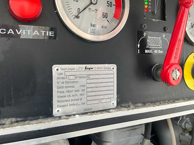 2004 mercedes-benz atego brandweerwagen - afbeelding 11 van  15