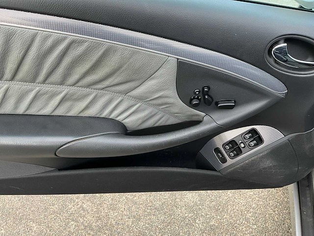 2004 mercedes-benz clk240 cabrio youngtimer - 115.387 km – topstaat - afbeelding 28 van  61