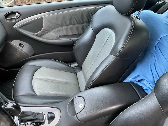 2004 mercedes-benz clk240 cabrio youngtimer - 115.387 km – topstaat - afbeelding 32 van  61