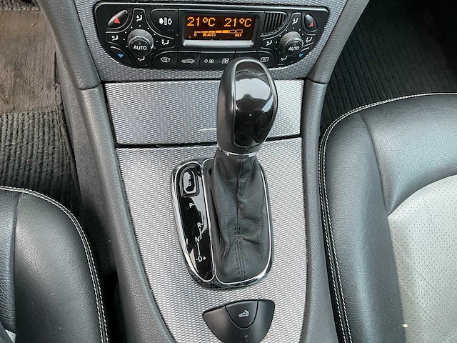 2004 mercedes-benz clk240 cabrio youngtimer - 115.387 km – topstaat - afbeelding 37 van  61