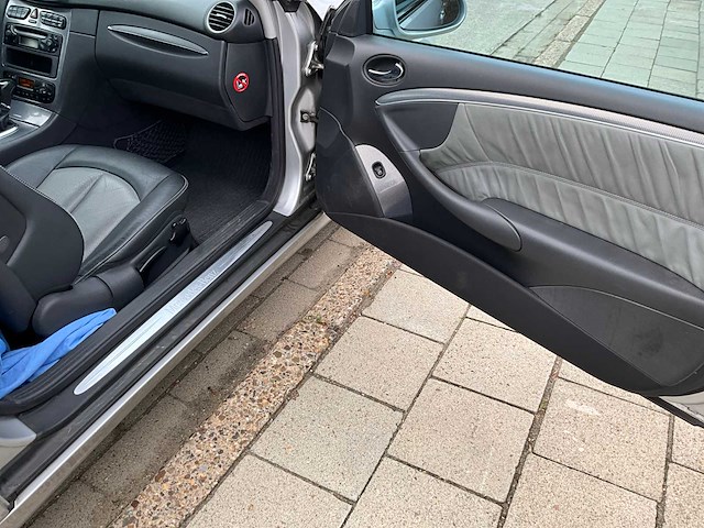 2004 mercedes-benz clk240 cabrio youngtimer - 115.387 km – topstaat - afbeelding 45 van  61