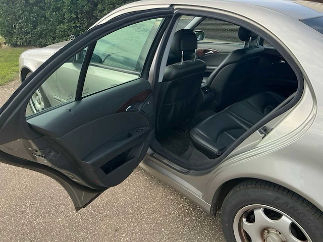 2004 mercedes-benz e200cdi personenauto - afbeelding 19 van  33