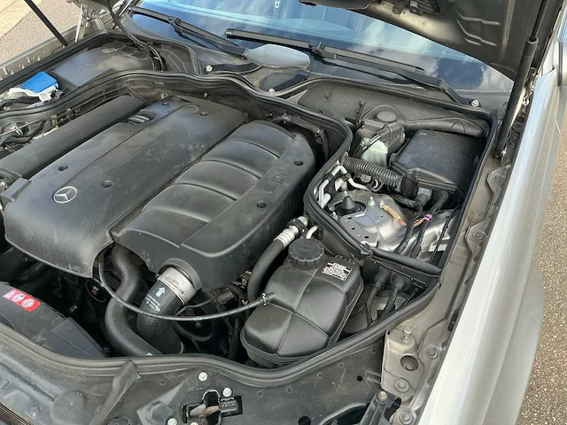 2004 mercedes-benz e200cdi personenauto - afbeelding 29 van  33