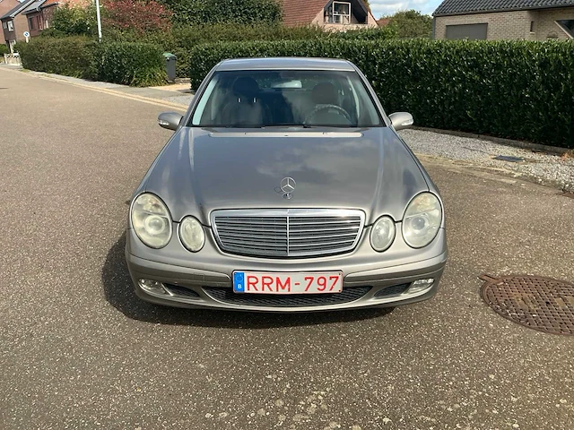 2004 mercedes-benz e200cdi personenauto - afbeelding 8 van  33