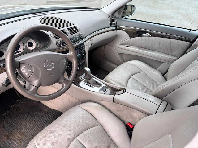 2004 mercedes-benz e270cdi personenauto - afbeelding 4 van  35