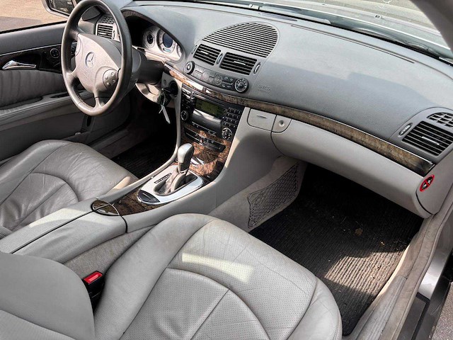 2004 mercedes-benz e270cdi personenauto - afbeelding 9 van  35