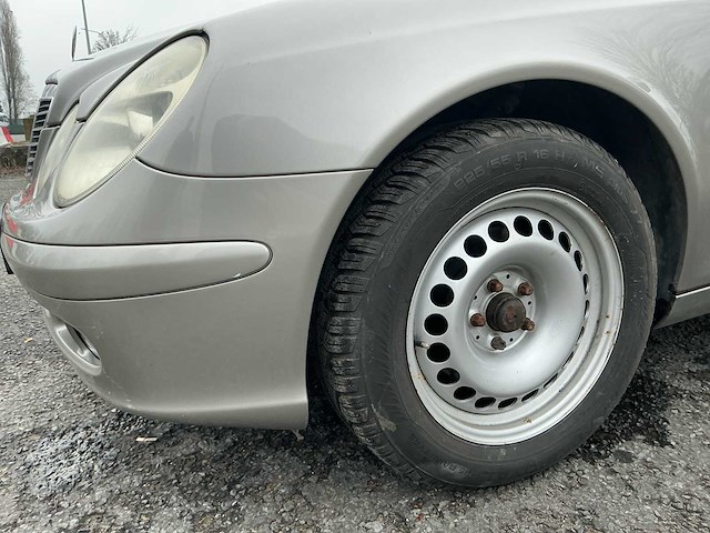 2004 mercedes e220 cdi personenauto - afbeelding 19 van  35