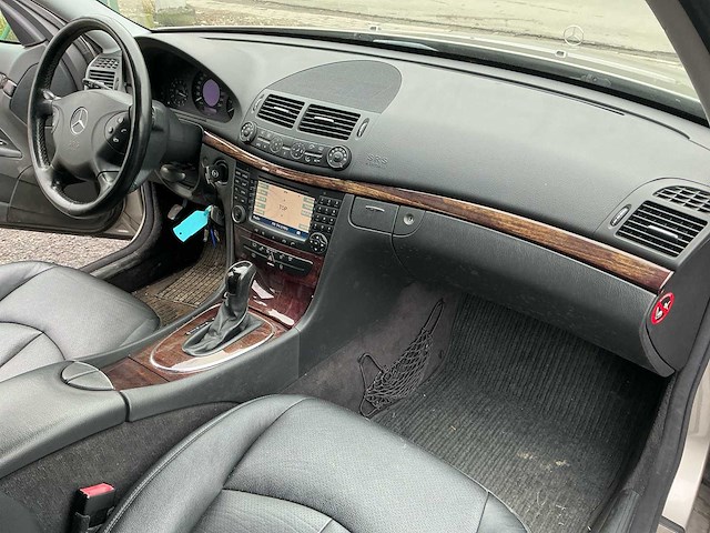 2004 mercedes e220 cdi - afbeelding 2 van  35