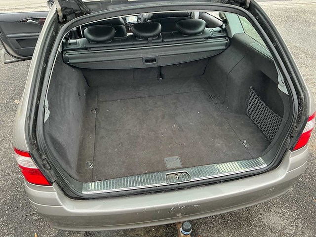 2004 mercedes e220 cdi - afbeelding 15 van  35