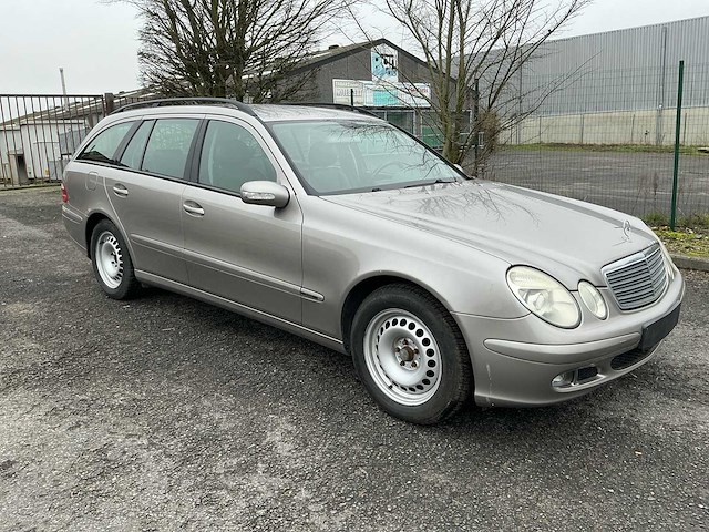 2004 mercedes e220 cdi - afbeelding 12 van  35